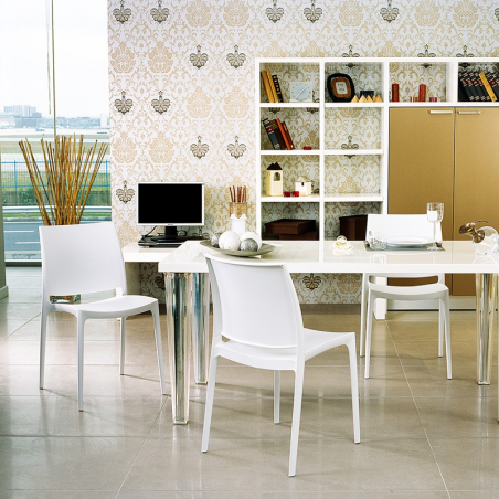 Chaise d'intérieur en plastique - Maya