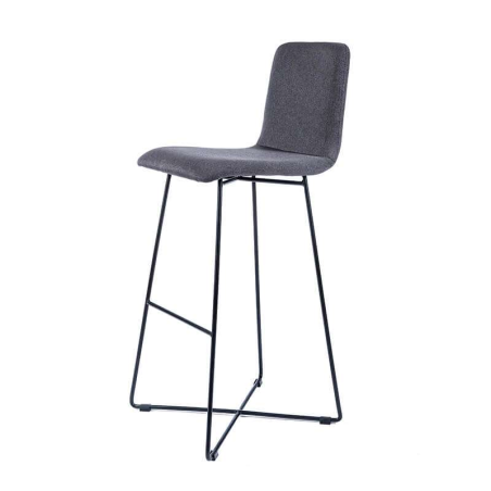 Tabouret de bar scandinave en tissu anthracite avec pieds filaires en métal noir - Plaza