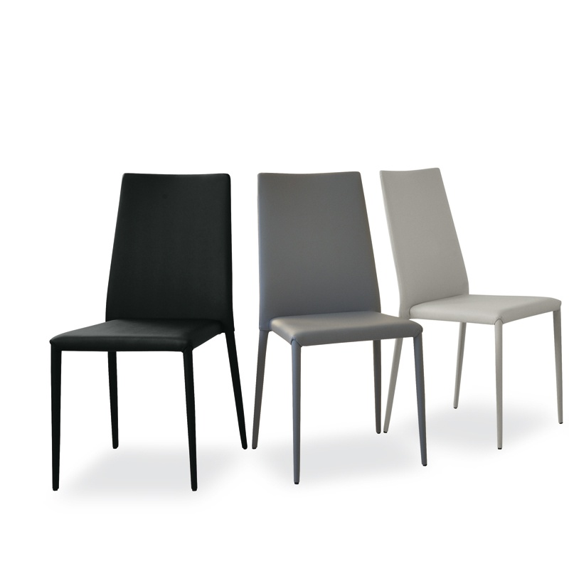 Chaise contemporaine en cuir - Bea 1