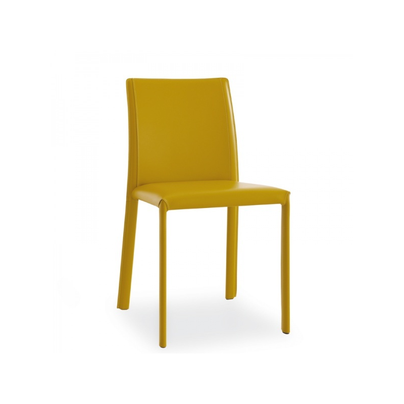 Chaise en croûte de cuir  - Kiris