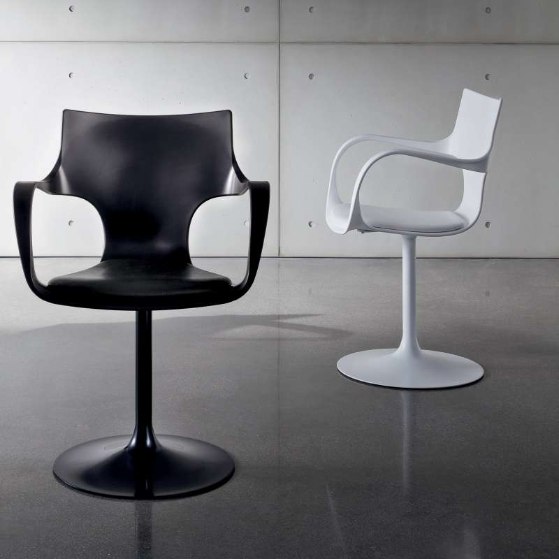 Chaise design pivotante avec accoudoirs  Flûte Sovet®  4pieds.com