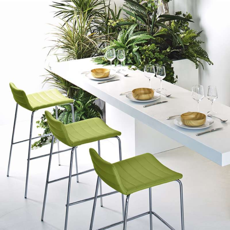 Tabouret de bar en vinyle vert et métal chromé - Cover Midj®