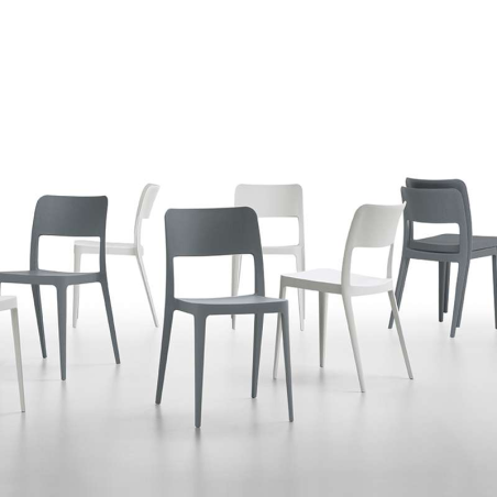 Chaise de terrasse en polypropylène blanc et gris empilable - Nené Midj®