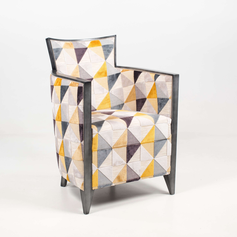 Fauteuil art déco fabriqué en France en tissu avec motifs et bois - Nathan