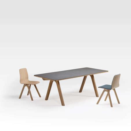 Table design en céramique anthracite et bois de fabrication française - Chevron