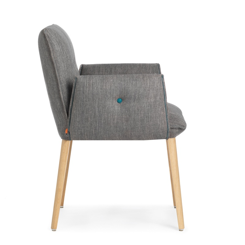 Fauteuil moderne en tissu gris avec boutons décoratifs - Soda Mobitec