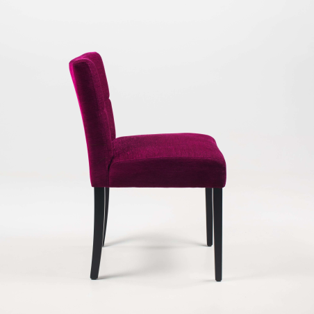 Chaise confortable en tissu et pieds en bois noir - Carré Mobitec®