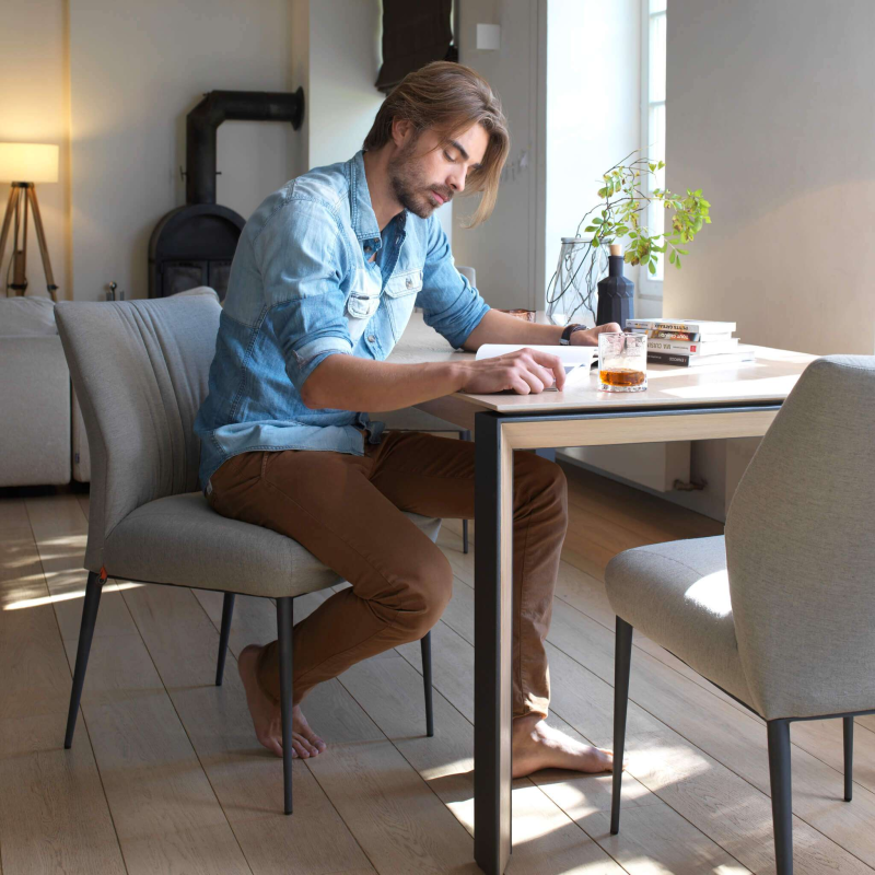 Chaise de bureau en tissu gris pieds en métal noir - Enora 47 Mobitec®