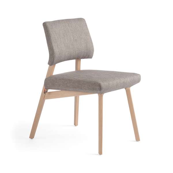 chaise style scandinave en tissu et bois lindsay mobitec chaise style scandinave en tissu et bois lindsay mobitec