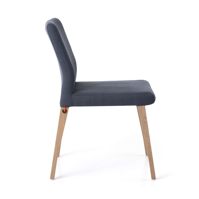 Chaise bleue en tissu et pieds en bois massif - Pure classic Mobitec®
