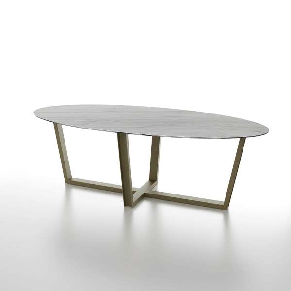 Table design ovale plateau en céramique et pieds en métal Viktor 4