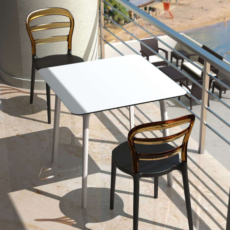 Table design carrée en stratifié - Maya