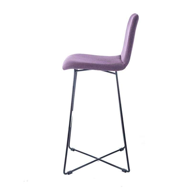 Tabouret haut de bar en tissu violet avec pieds filaires en métal noir - Pandora