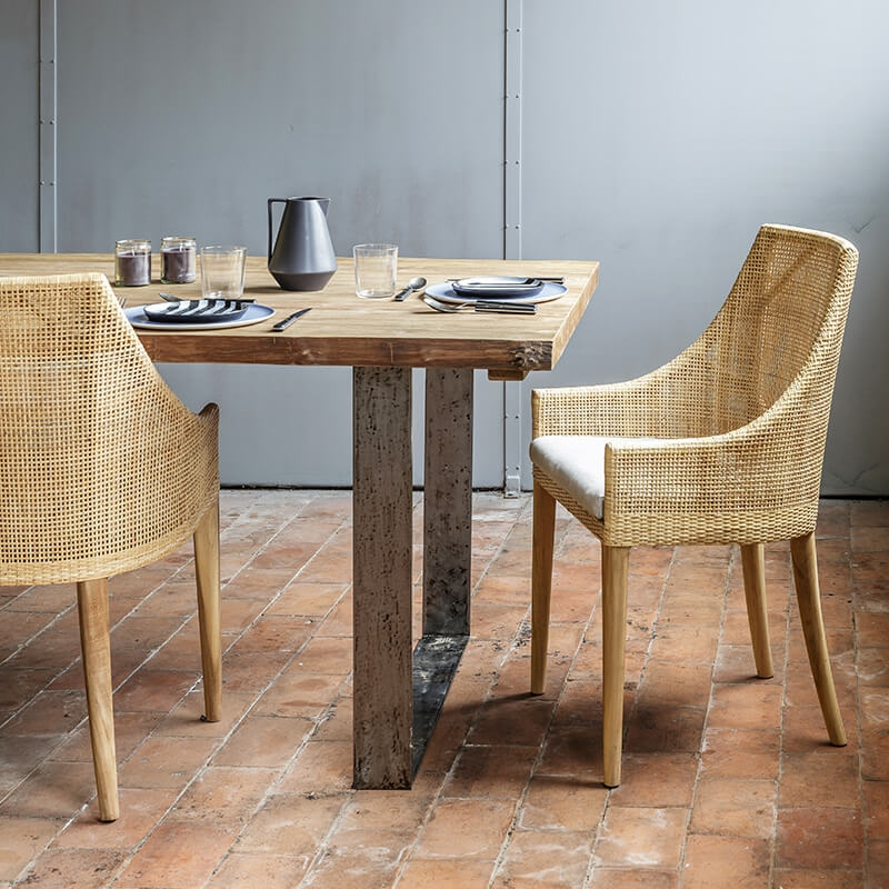 Fauteuil de table en rotin naturel avec coussin en tissu gris - Saigon