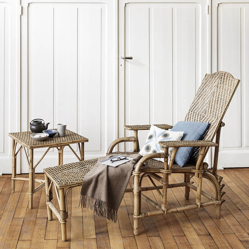 Fauteuil en rotin avec repose-pieds - Grand mère