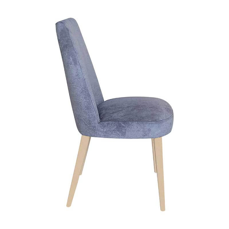 Chaise confortable en bois et tissu - Brisa