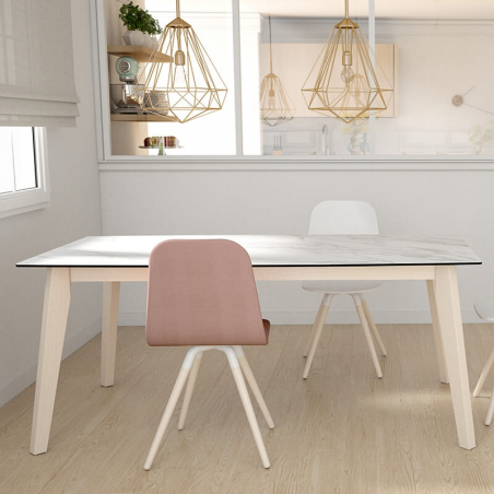 Chaise scandinave en synthétique rose et bois - Nuba