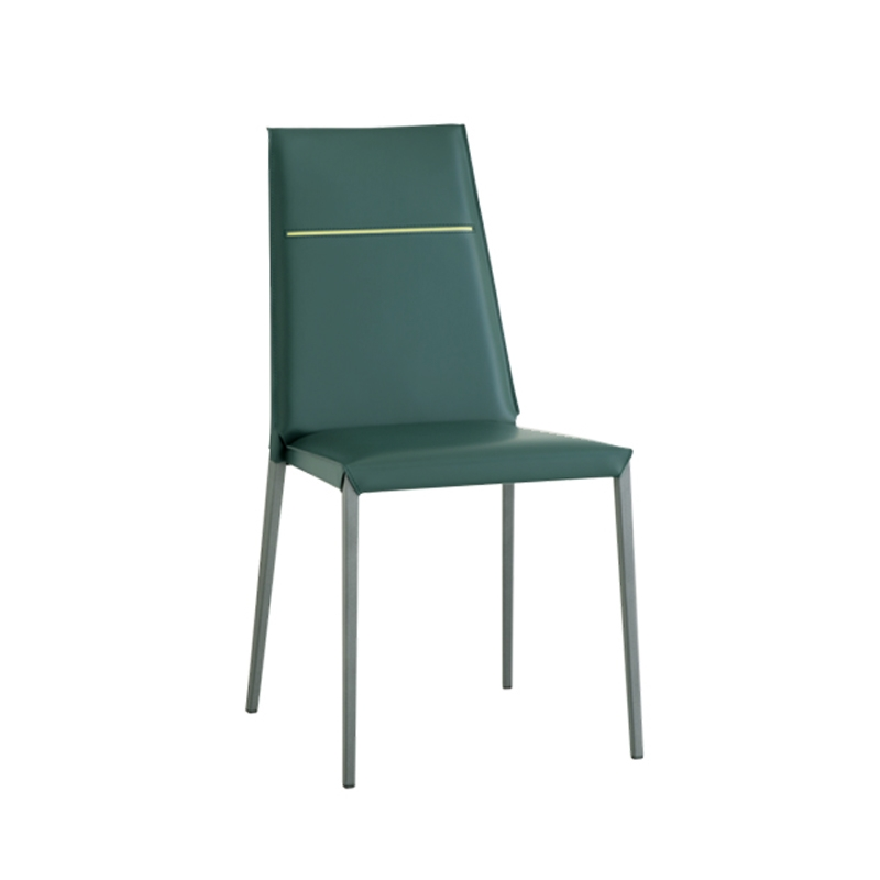 chaise en croûte de cuir fabrication italienne