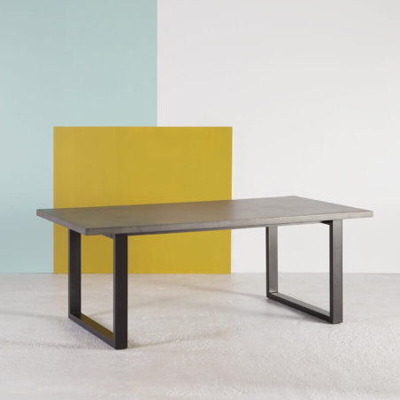 Table industrielle française en béton ciré pieds traîneau - Eternelle