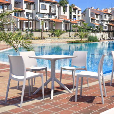 Petite table de jardin carrée en résine blanche - Sky