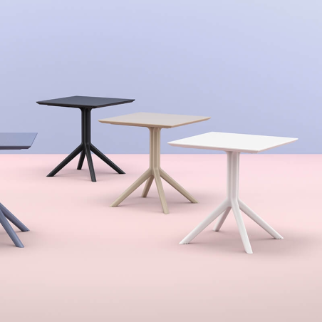 Petite table carrée en résine - Sky