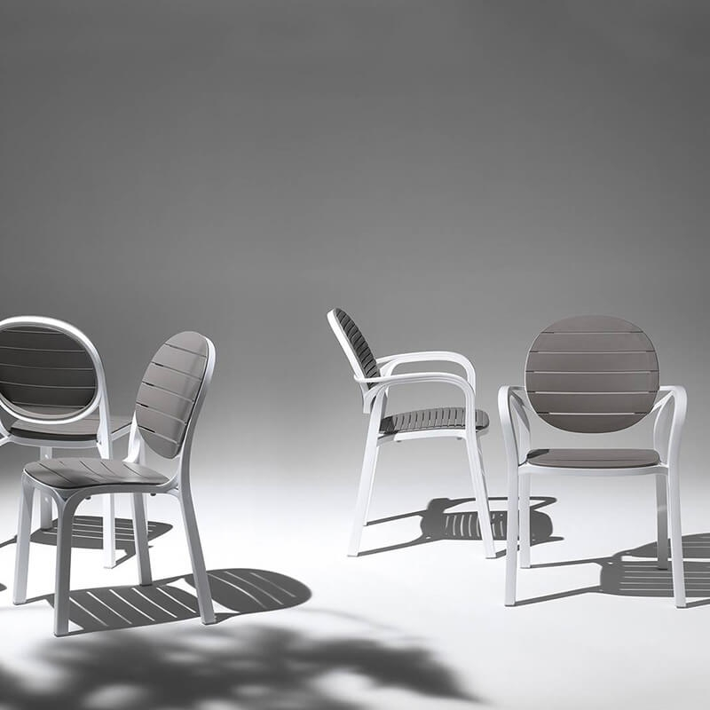 Fauteuil de jardin en polypropylène blanc et taupe - Palma