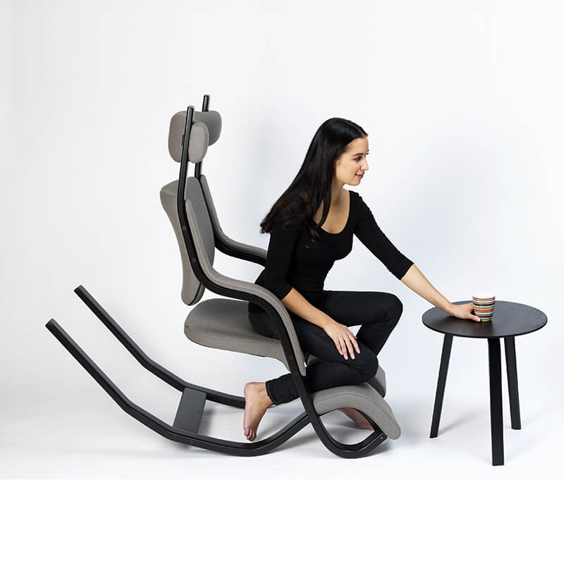 Fauteuil multiposition ergonomique en gris - Gravity Varier®