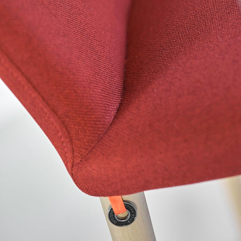 Chaise moderne en tissu rose rouge rembourrée pour le séjour - Rob Mobitec