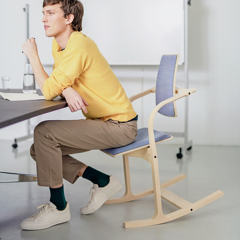 Chaise à bascule de bureau ergonomique bleue - Actulum Varier®