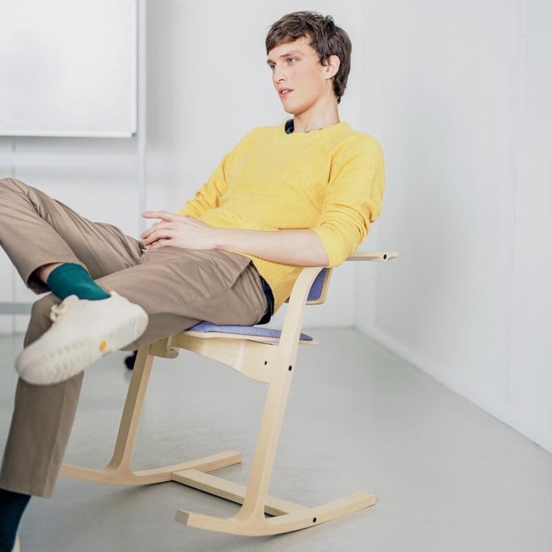 Chaise à bascule de bureau ergonomique bleue - Actulum Varier®