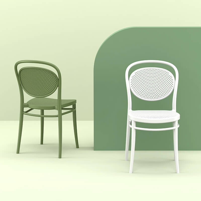 Chaise en polypropylène empilable