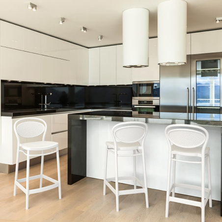 Tabourets snack de cuisine moderne