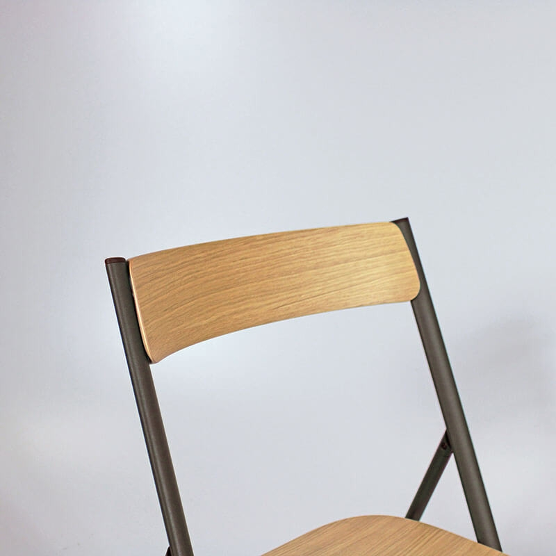 Chaise en bois et métal pliable d'appoint