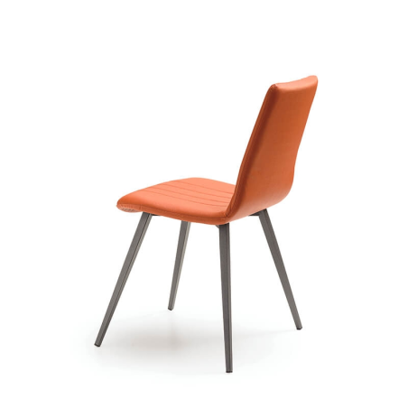 Chaise confortable en synthétique et métal 