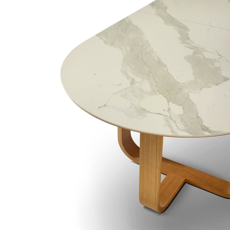 Table de repas en céramique avec pieds en bois