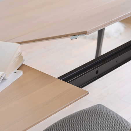 Brest Mobitec® - Table en bois massif extensible avec pieds en métal forme épingle