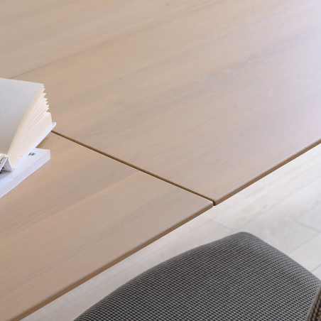 Brest Mobitec® - Table en bois massif extensible avec pieds en métal forme épingle