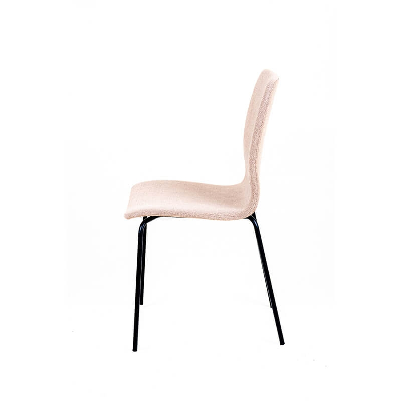 Chaise en tissu écru et pieds en métal noir droits - Amelie