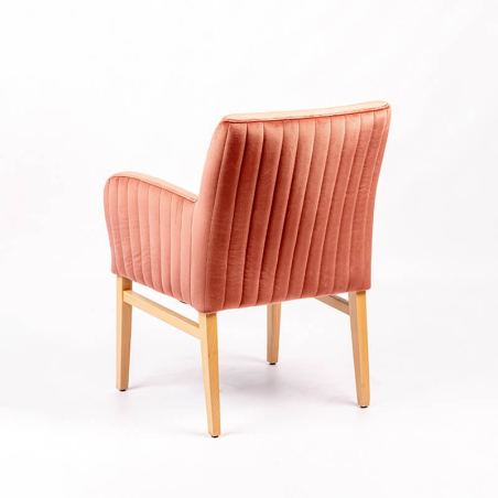 Fauteuil confortable dos matelassé en tissu rose et pieds en bois - Moritz line-40