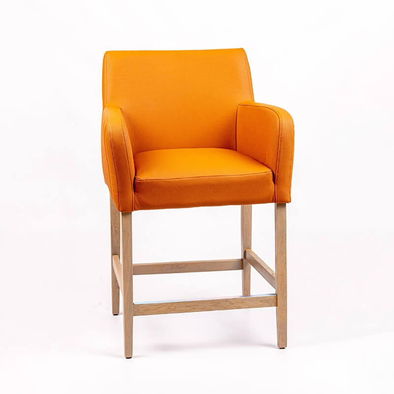 Tabouret snack cognac avec dos matelassé en synthétique et pieds en chêne - BarMoritz line