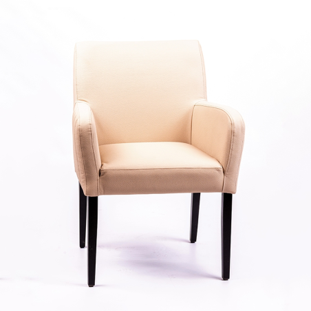 Fauteuil avec dos matelassé et pieds en bois Moritz line