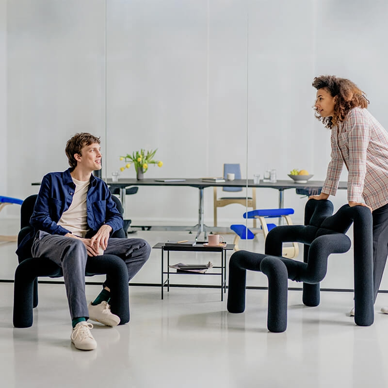 Fauteuil noir ergonomique en tissu - Ekstrem Varier®