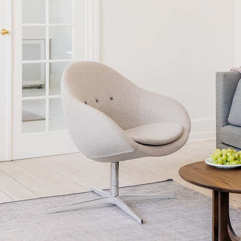 Fauteuil pivotant confortable en tissu blanc design - Kokon club Varier®