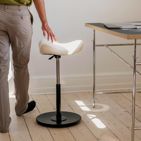 Tabouret beige ergonomique réglable en tissu - Move Varier®