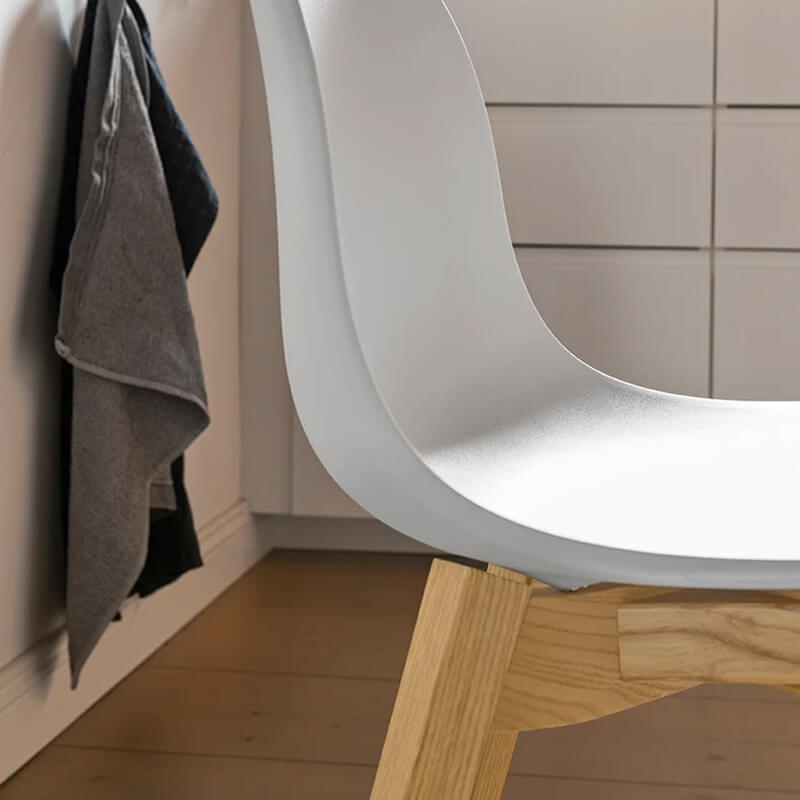 1665 Academy Connubia© - Chaise scandinave en polypropylène et bois