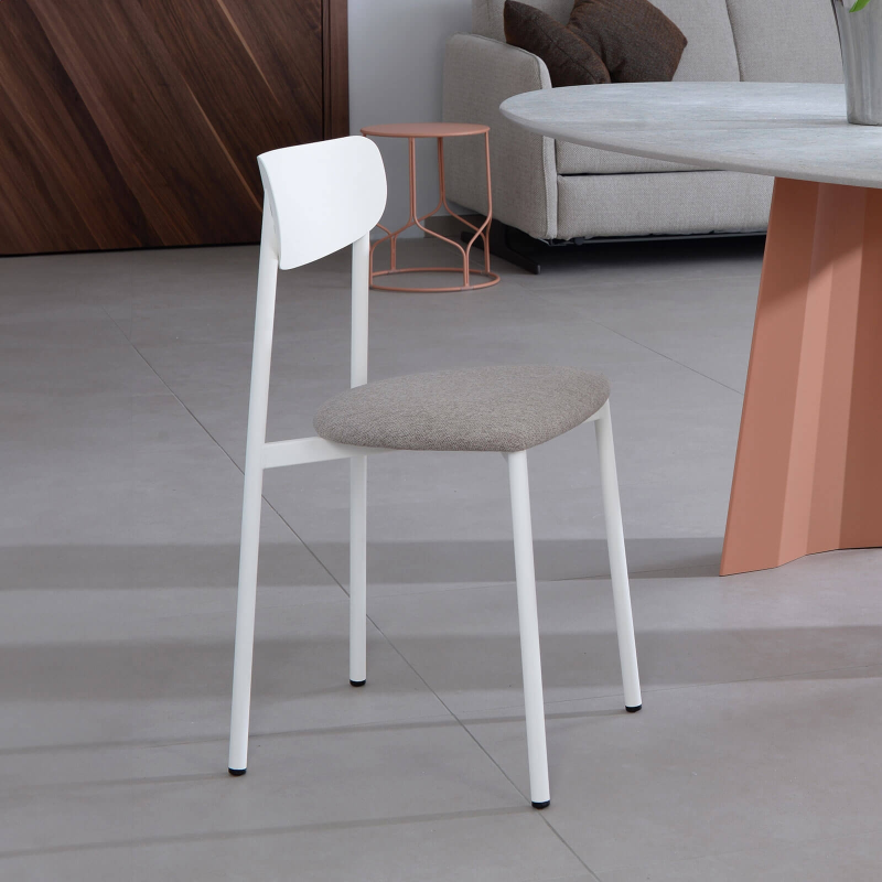 Chaise made in France en métal avec assise en tissu rembourrée - Colette Carrier®