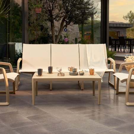 Table basse pour jardin contemporaine