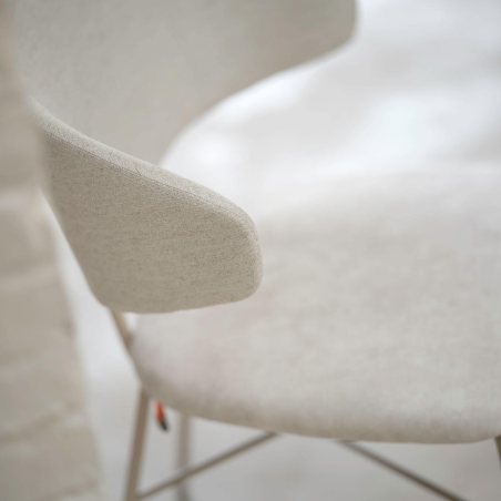 Fauteuil cosy en tissu avec pieds en métal - Toro Mobitec ®