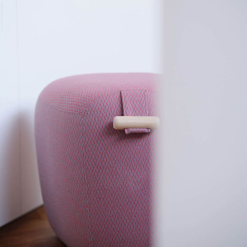 Pouf cosy en tissu avec poignée - Thalia Mobitec ®