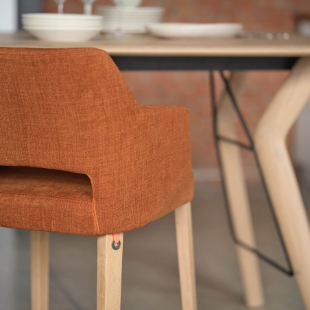 Tabouret snack en tissu avec accoudoirs et pieds en bois - Lena Mobitec ®